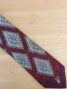 Gianfranco Ferre Burgundy *PRINT* Tie with Cream and Gray Geometric Diamonds